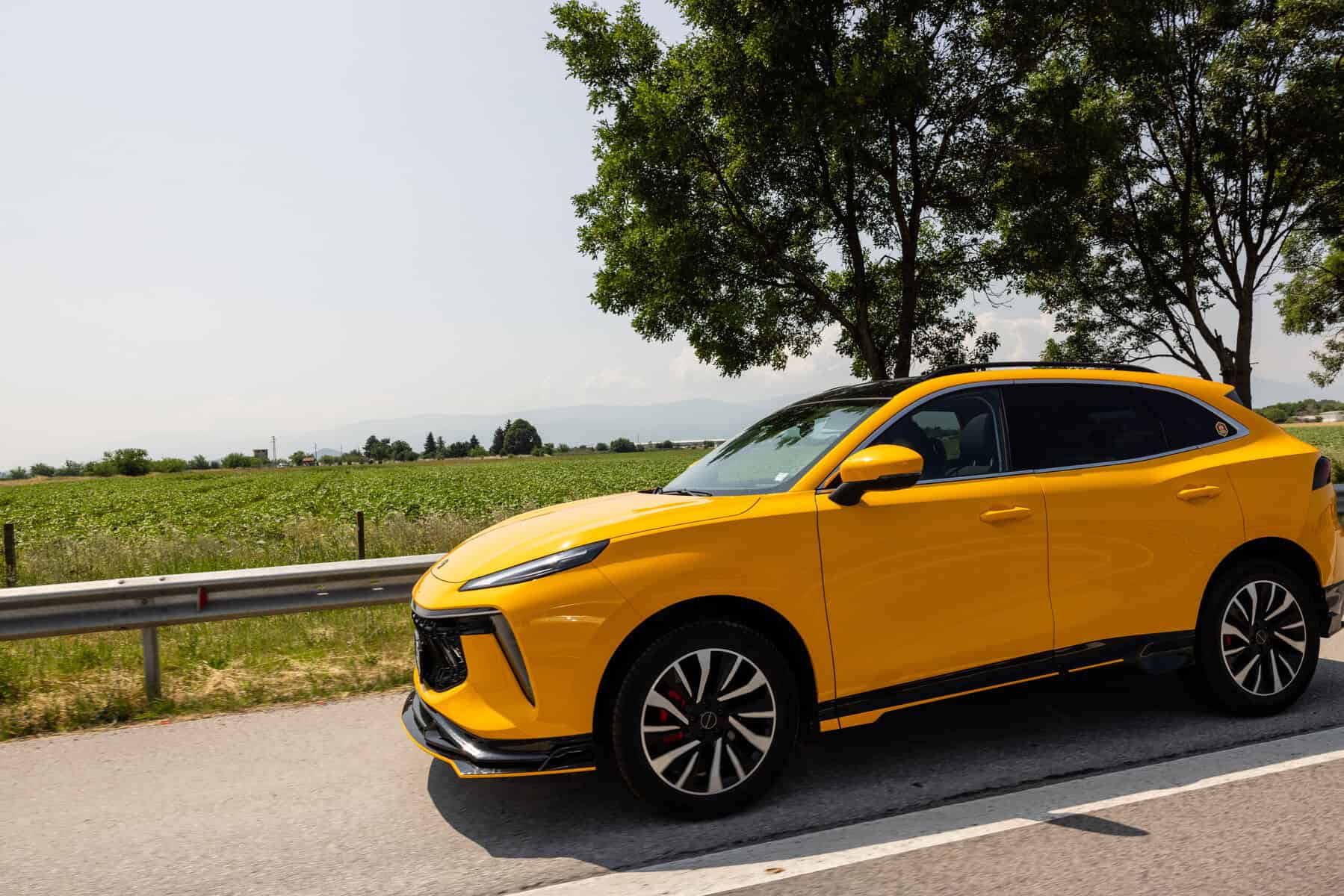 Dongfeng Forthing T5 Evo Жълт