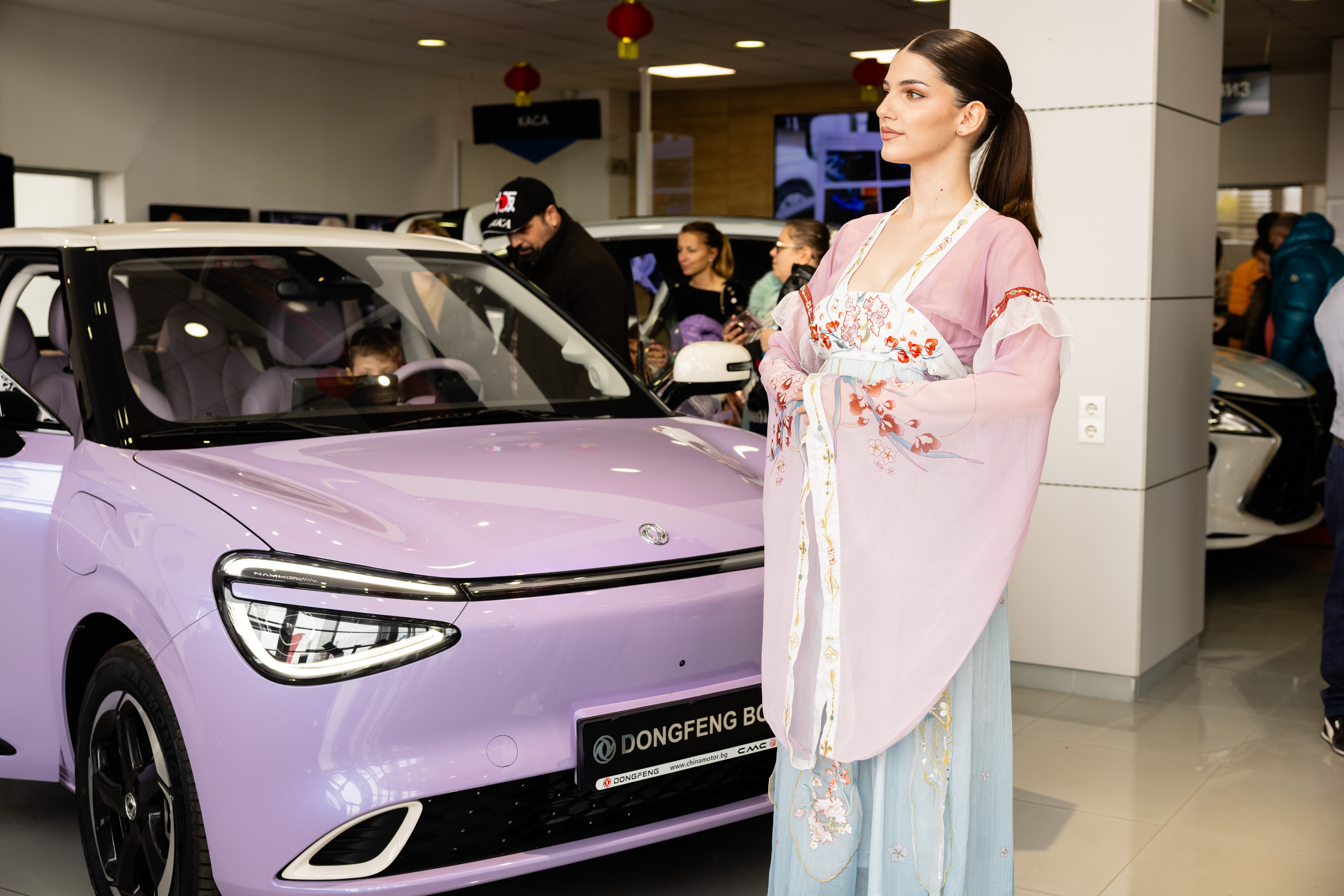 Пролетен уикенд фестивал на китайските автомобили