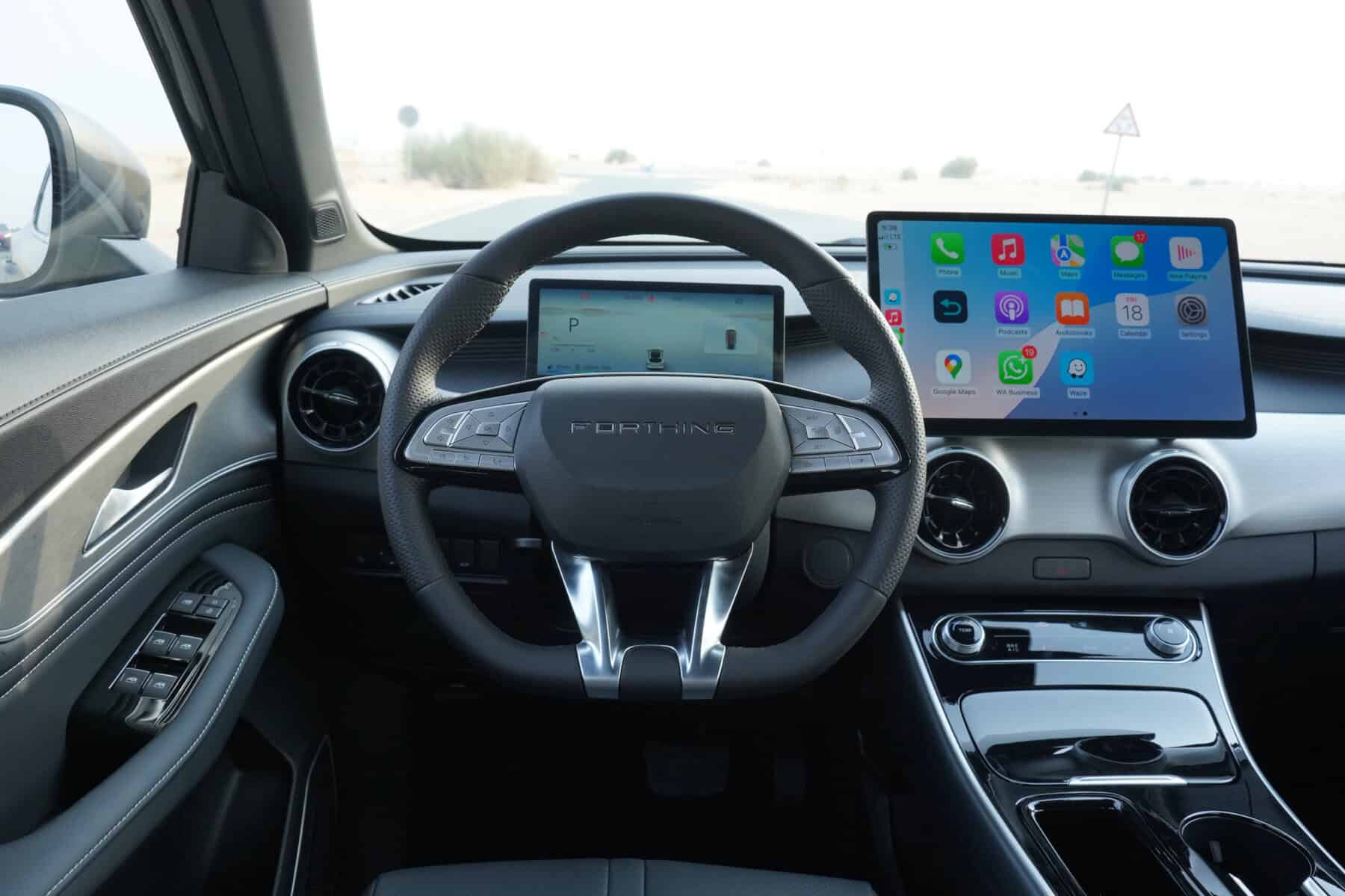 fridayreev-interior1