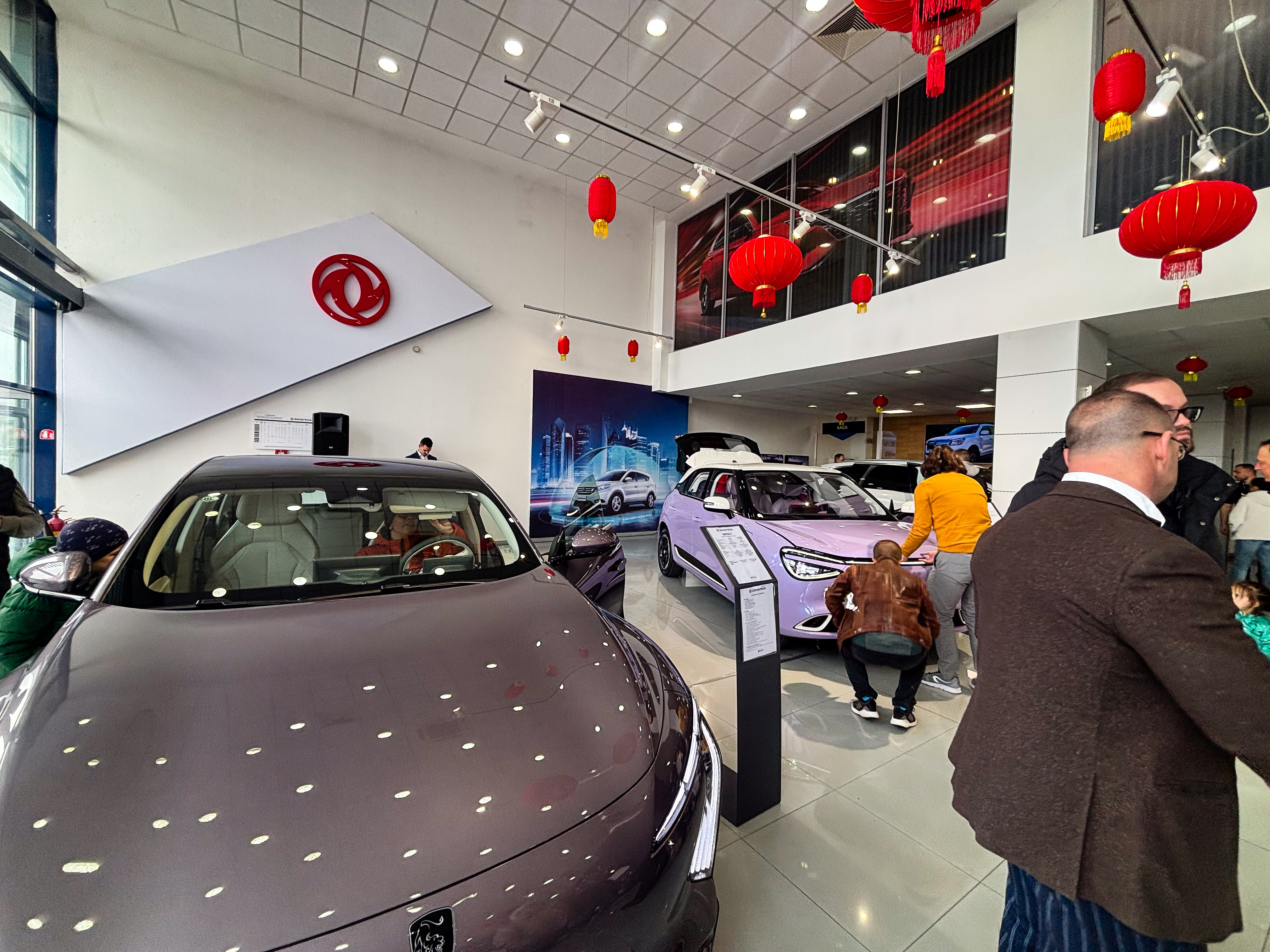 Пролетен уикенд фестивал на китайските автомобили