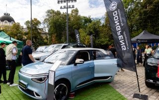 DONGFENG подарява каско, зарядна станция и отстъпка за избрани марки и модели по време на Green & Mobility Expo